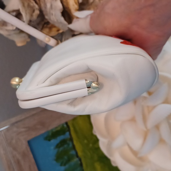 EXCELLENT CONDITION 2005 VINTAGE POPPY FOR PEACE  COACH KISSLOCK WRISTLET - Picture 10 of 17